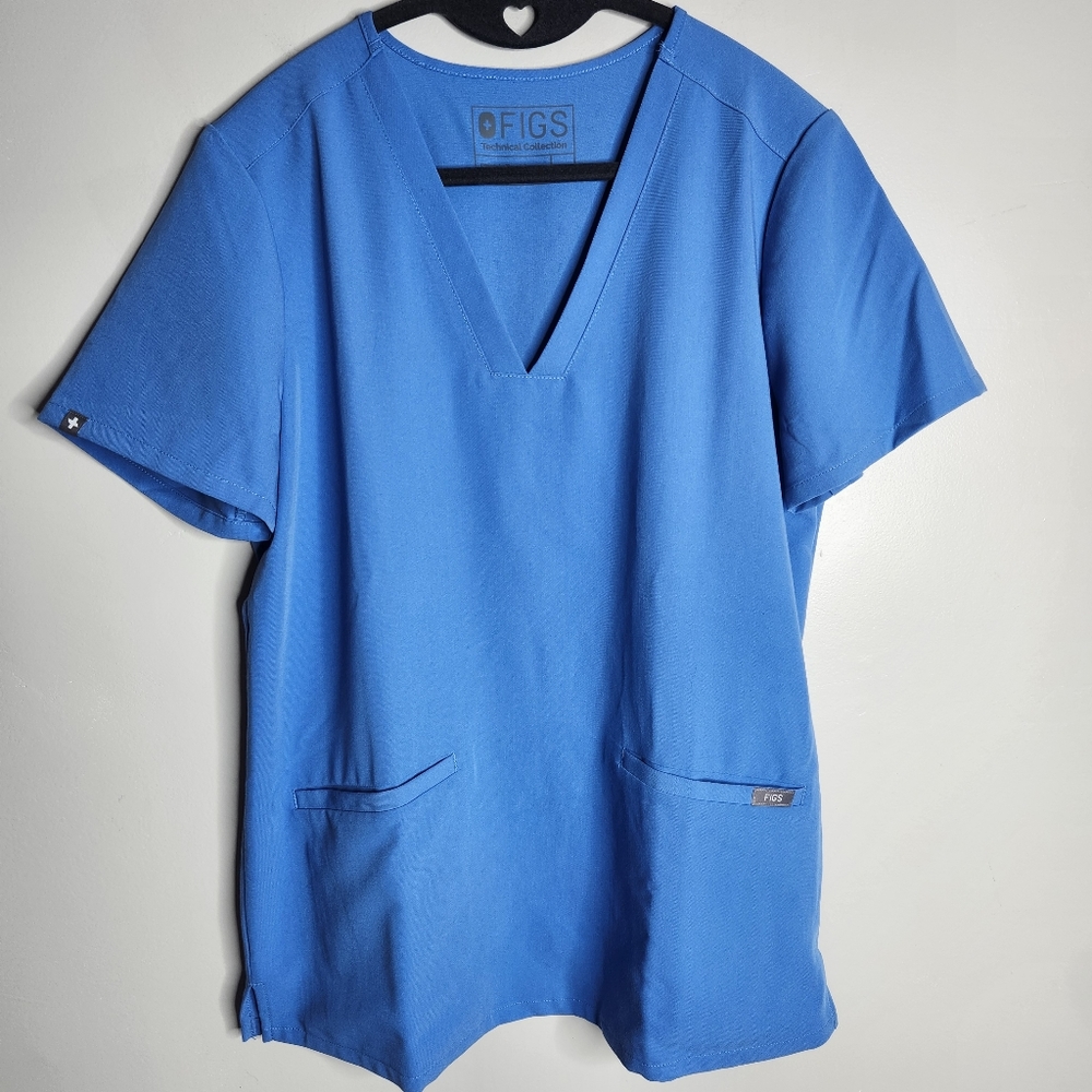 Figs Casma Three Pocket Scrub Top Capri Blue Size S